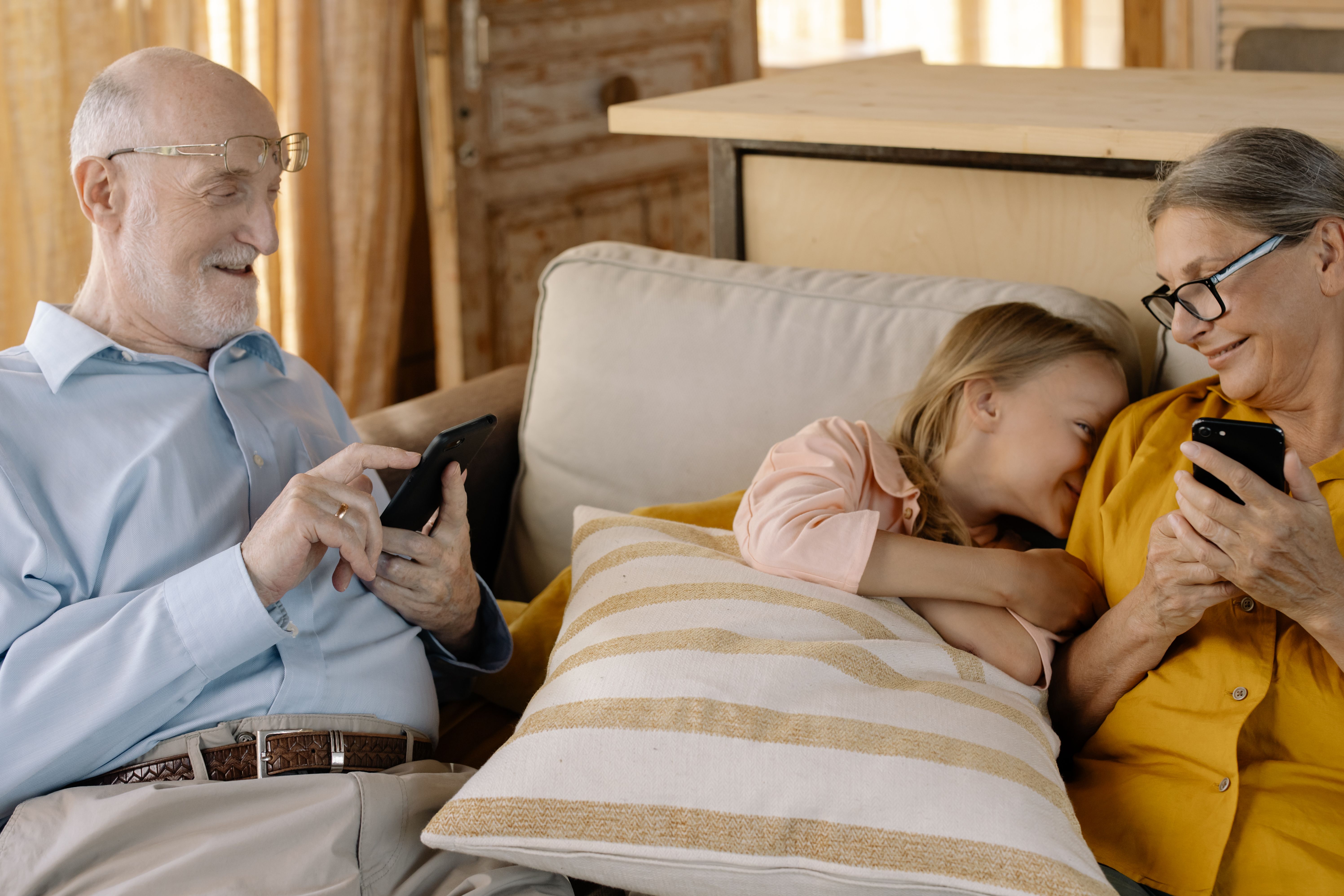 Partager des souvenirs avec des grands-parents à distance